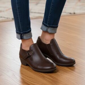 JBU Kyley Adjustable Comfy Insole Flexible Outsole Shoes, Women’s 9M, Brown